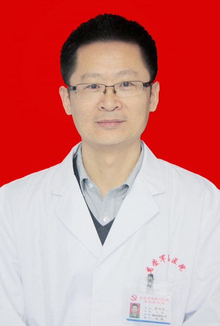 业务副院长，主任医师，医学硕士。从事内科临床工作三十余年，能够正确诊治内科常见病多发病，尤其擅长治疗内科肾脏病、糖尿病等，任济南市医学会肾脏病及血液净化专业委员会委员。